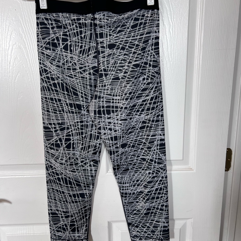 Nike Pro Tights, Large - Picture 2 of 3